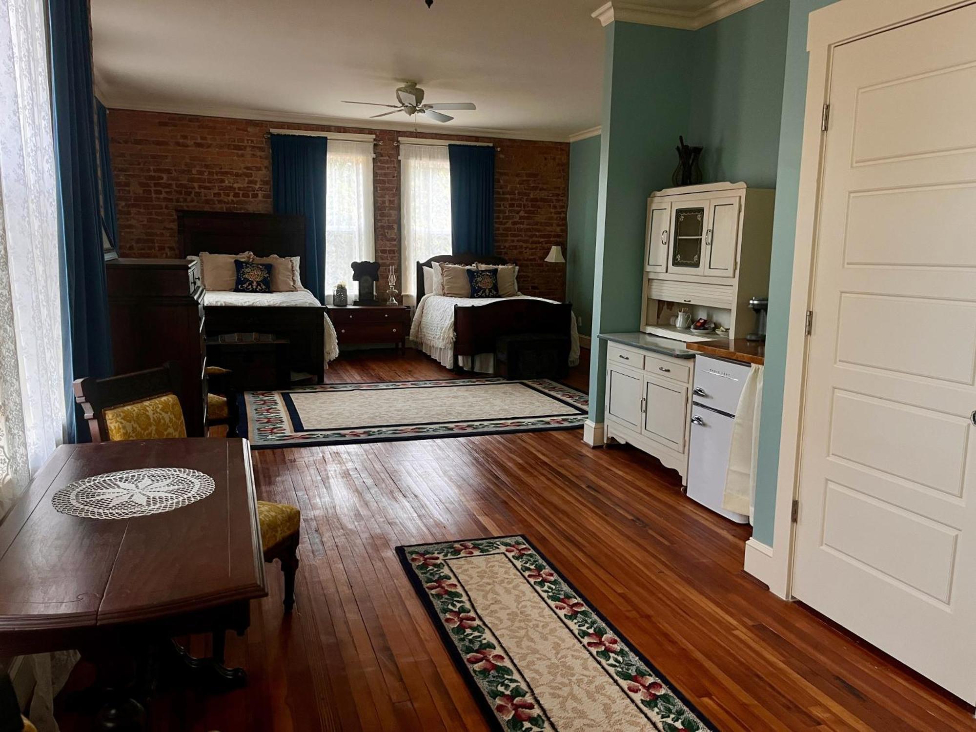 Tanglewood Inn Greenville Buitenkant foto